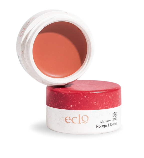 Enamórate de la textura del labial con color favorito de Eclo. Fómula semisólida, efecto mate y ligero. Color e hidratación durante más horas