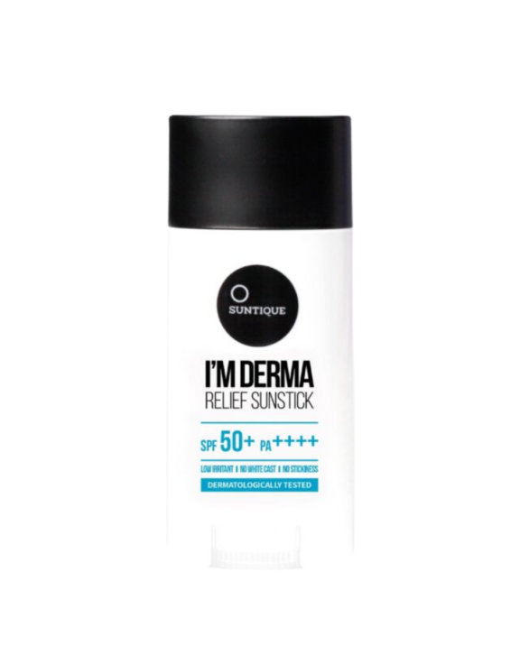 Compra online el protector solar en barra Suntique, formulado con aloe vera, ácido hialurónico y centella. Hidrata, calma y protege la piel del sol.